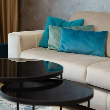 Appartement Aurora Deluxe With Ac And Secured Private Parking *